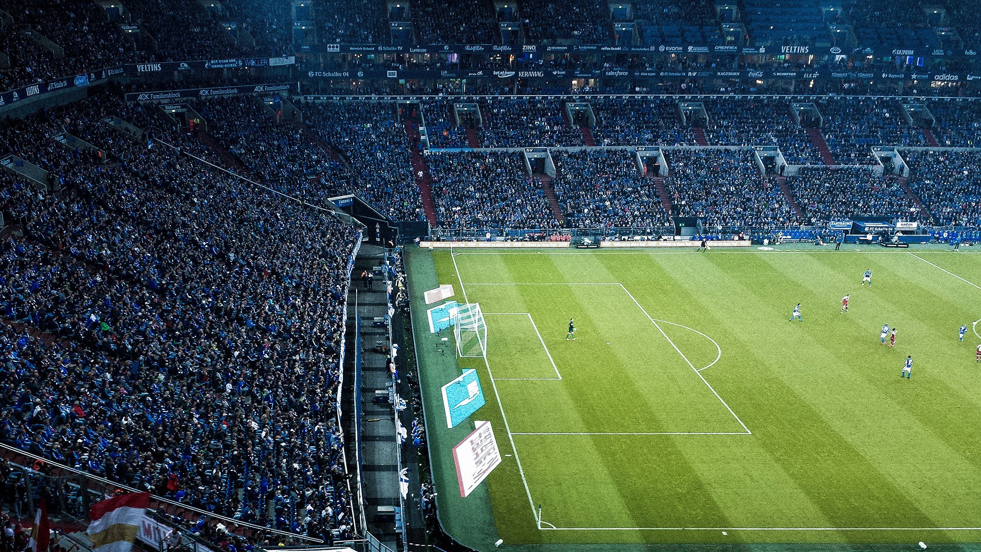 法甲星光璀璨：新星登场引领锋线未来，法甲新赛季宣传片