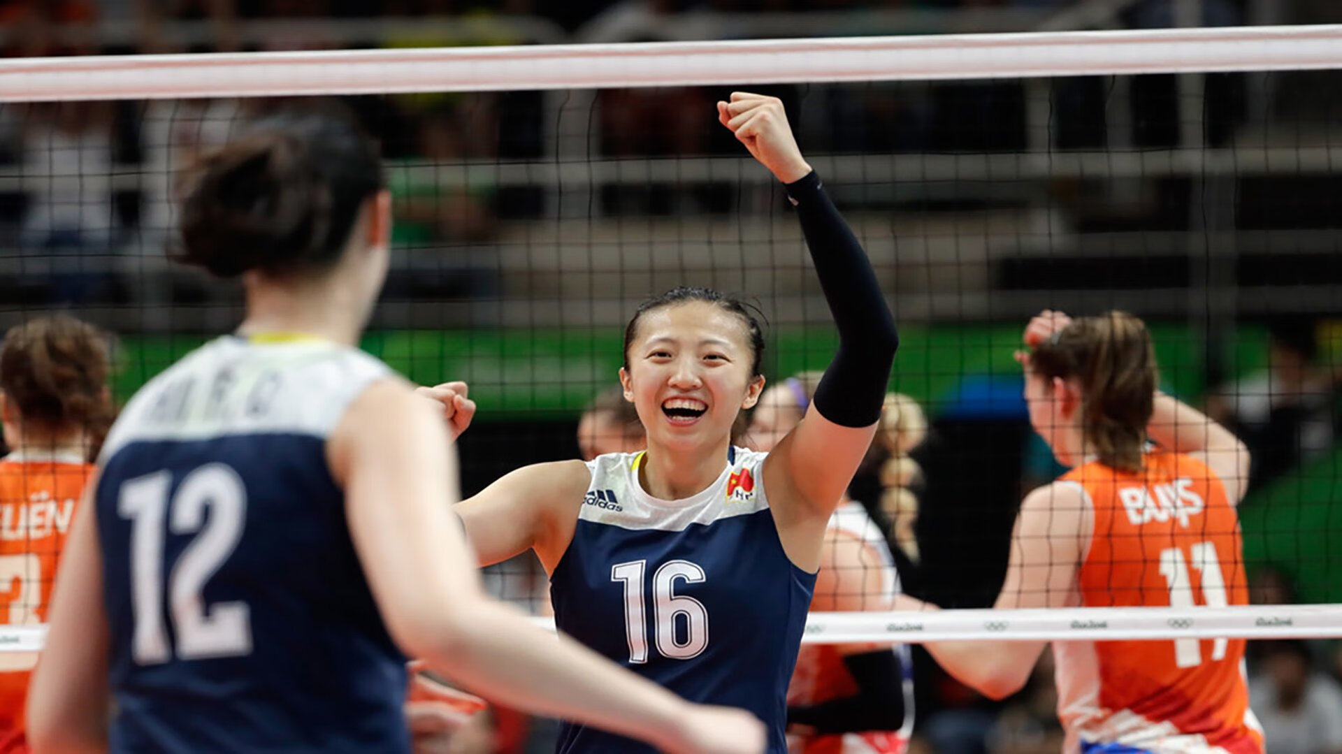 亚洲举重锦标赛女子71公斤级决赛:世界纪录线被多次冲击,2021亚洲举重锦标赛女子59公斤